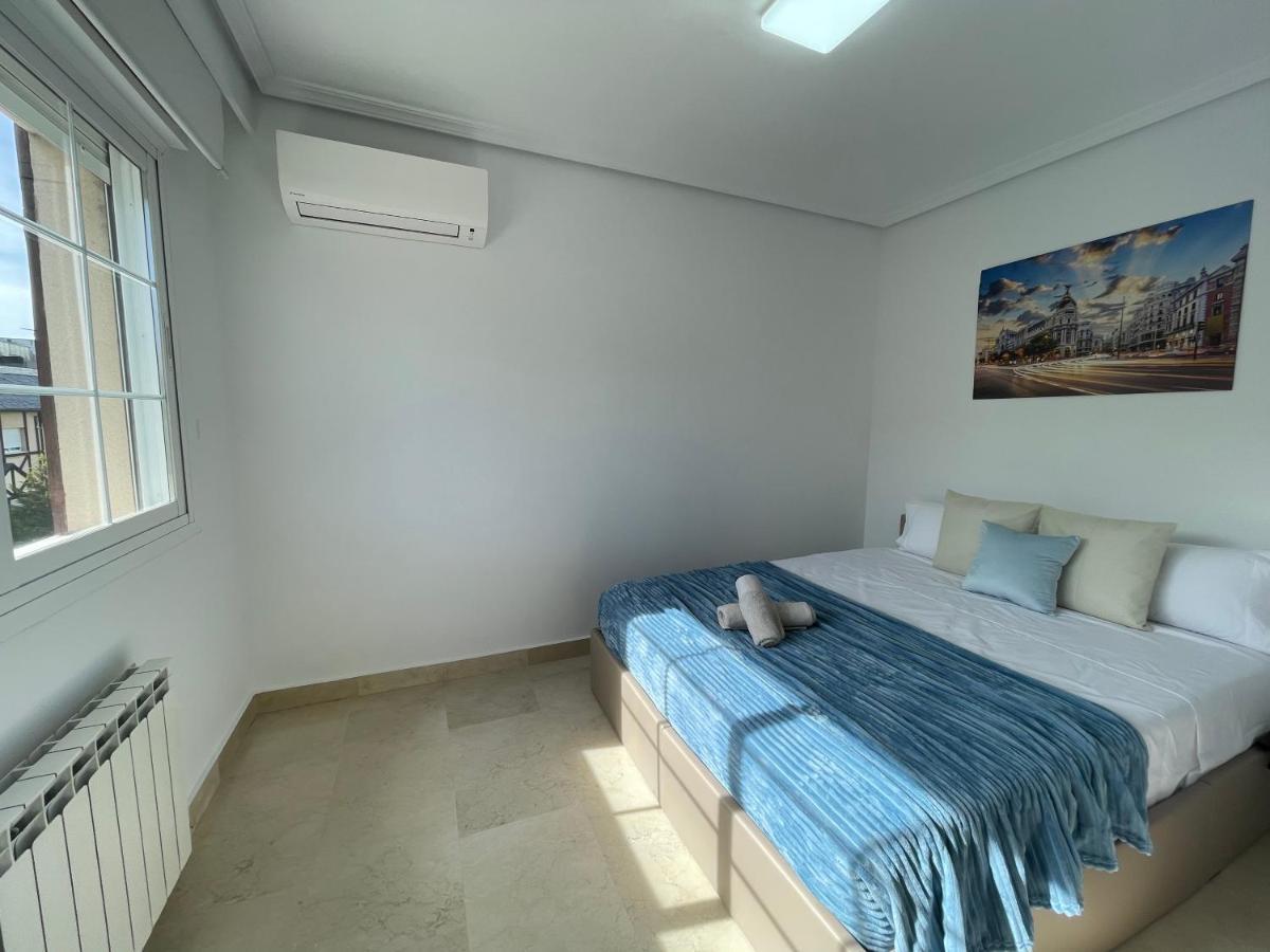 Holiday home Moderna Casa De Lujo Con Jacuzzi En El Jardin