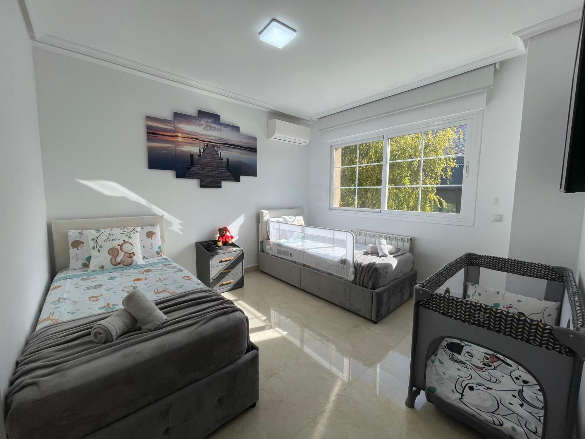 Moderna Casa De Lujo Con Jacuzzi En El Jardin Holiday home